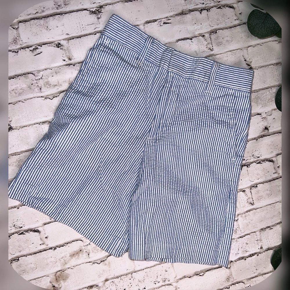 Izod Boys Blue White Seersucker Shorts Size 6